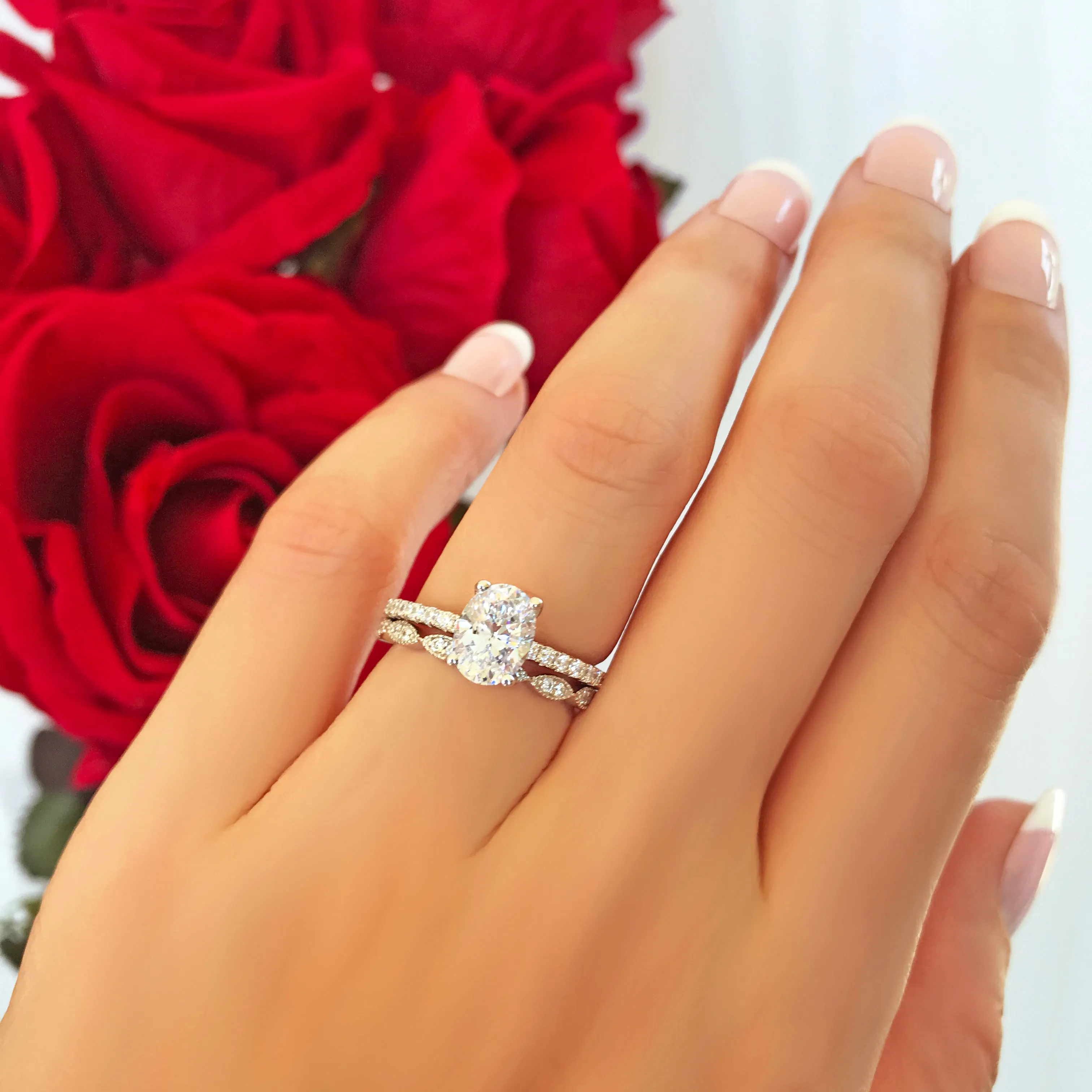 1.25 ctw Art Deco Oval Accented Solitaire Set