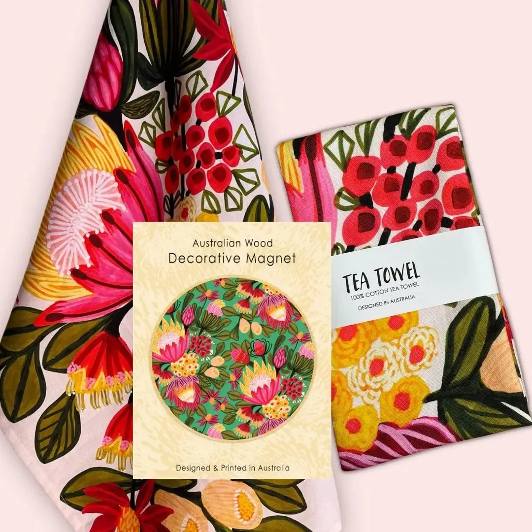 Festive Proteas Tea Towel & Wooden Fridge Magnet Gift Set