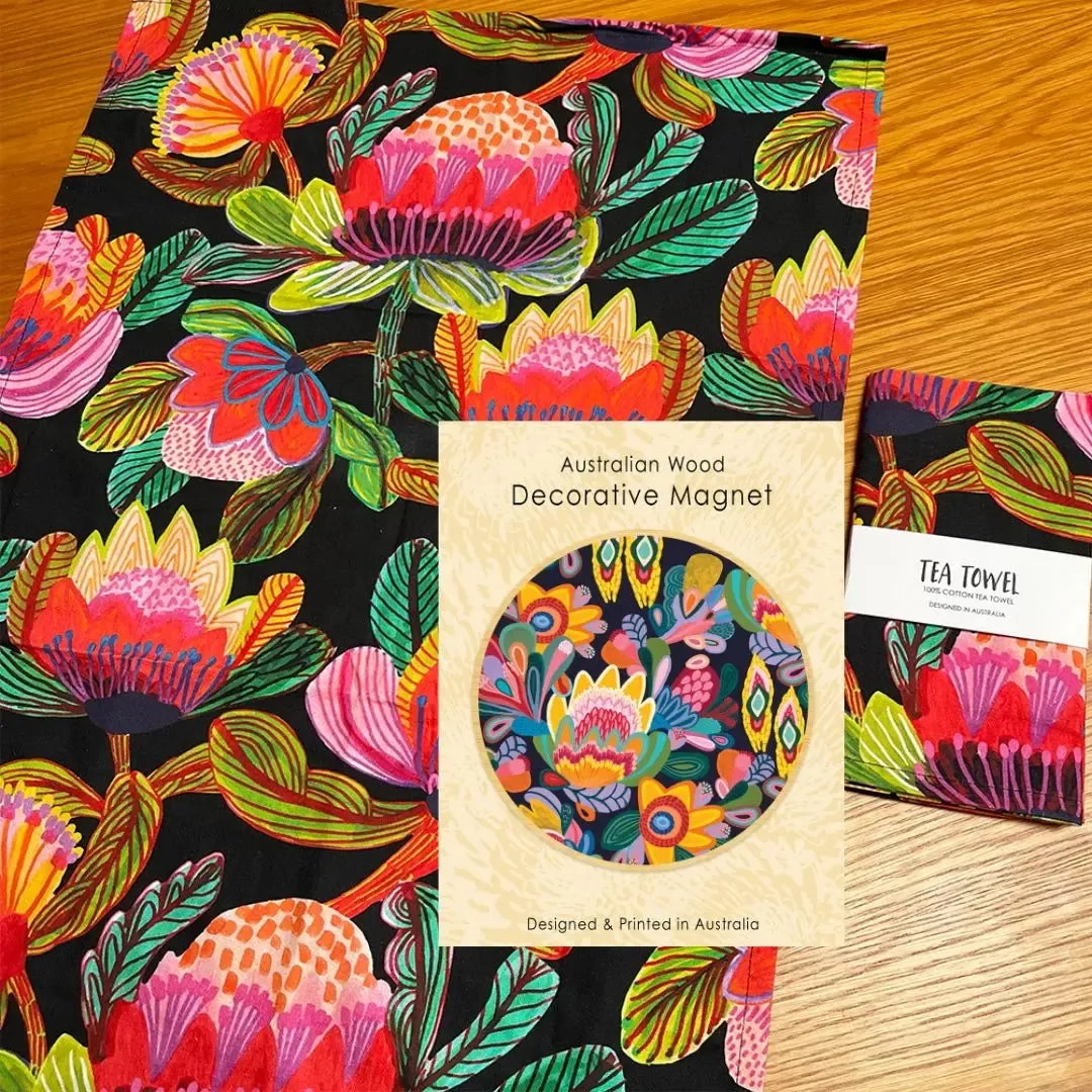 Protea Fantasy Tea Towel & Wooden Fridge Magnet Gift Set