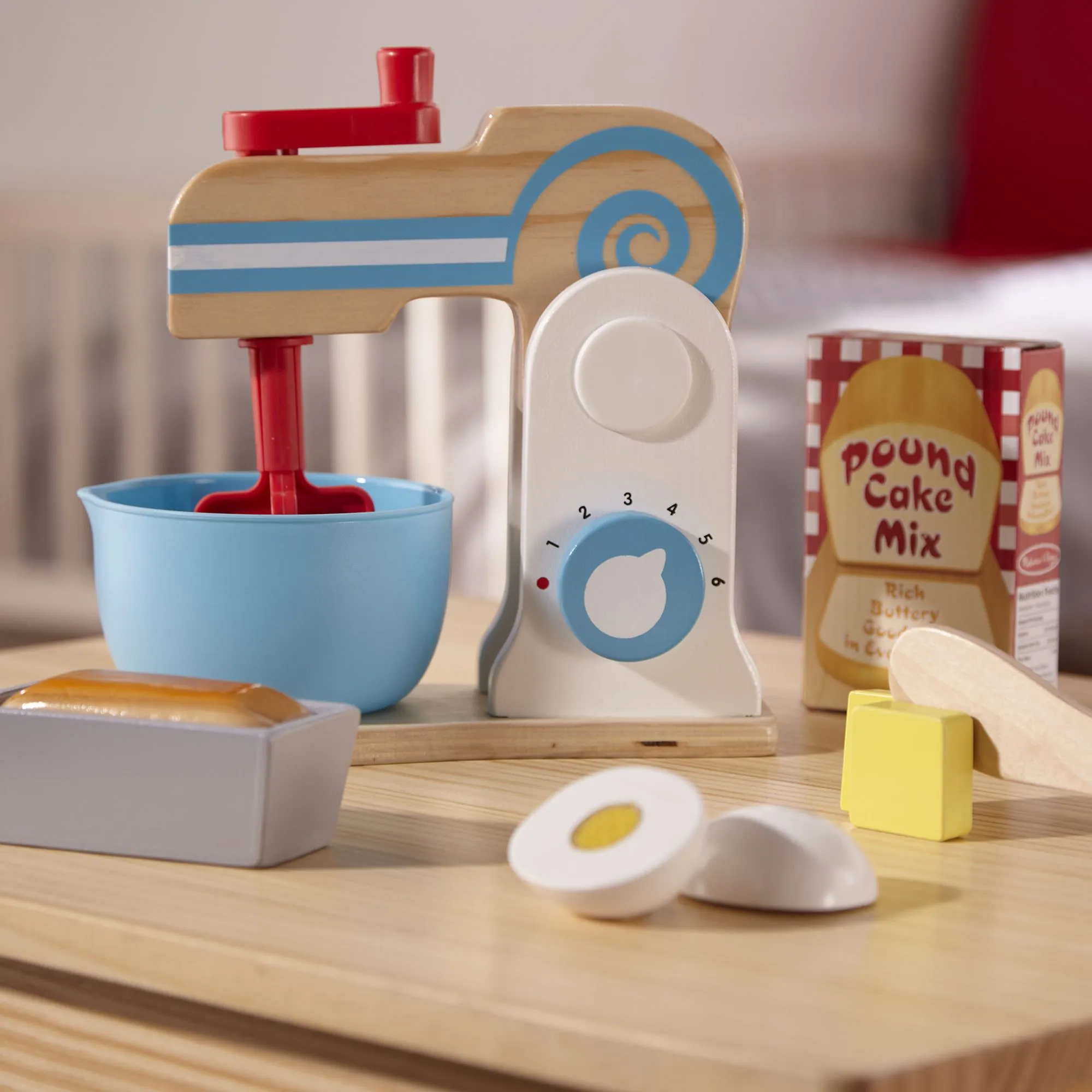 Wooden Make-a-Cake Mixer Set